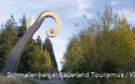 Krummstab des WaldSkulpturenWegs bei Schmallenberg - Schanze