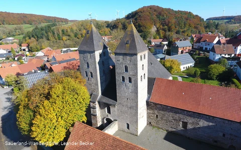 Doppeltürme Kloster Flechtdorf in Diemelsee