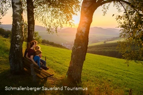 Sonnen-Untergangsort: Fotoroute Oberhenneborn